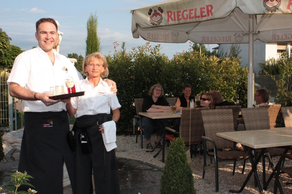 Hotel - Restaurant Hirschen - Werneths Landgasthof Beim Europa- Park Rust Rheinhausen Εξωτερικό φωτογραφία